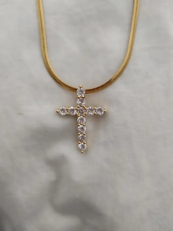 KHLOE JEWELS Necklaces La Croix Necklace