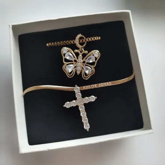 KHLOE JEWELS Necklaces La Croix Necklace