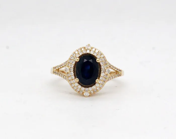 ROYAL JEWELRY MFG INC 14KY 145 Ct Sapphire and 33 Cttw Diamond Ring Rings