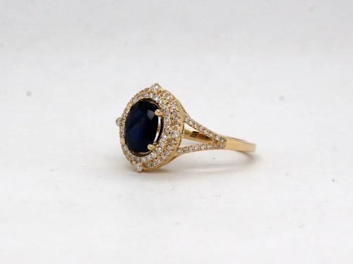 ROYAL JEWELRY MFG INC 14KY 145 Ct Sapphire and 33 Cttw Diamond Ring Rings