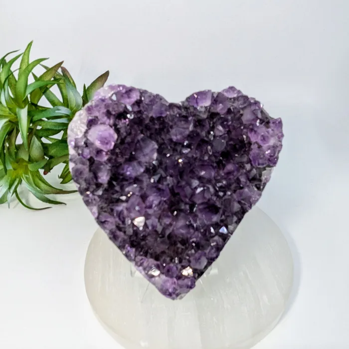 Amethyst Geode 35 Heart LV7525 Bliss Crystals Necklaces