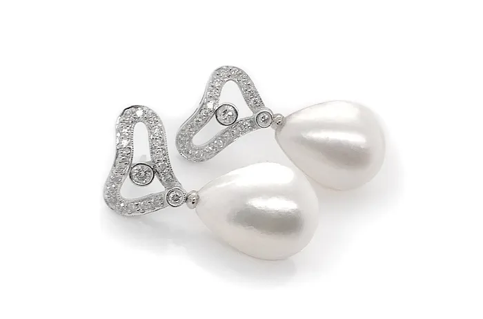 Earrings 18kt Gold Organic Shape with Pearls Diamonds Studs Albert Hern Earrings