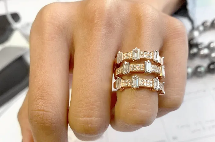 Rings Albert Hern Ring 18kt Rose Gold Round Baguette Diamonds