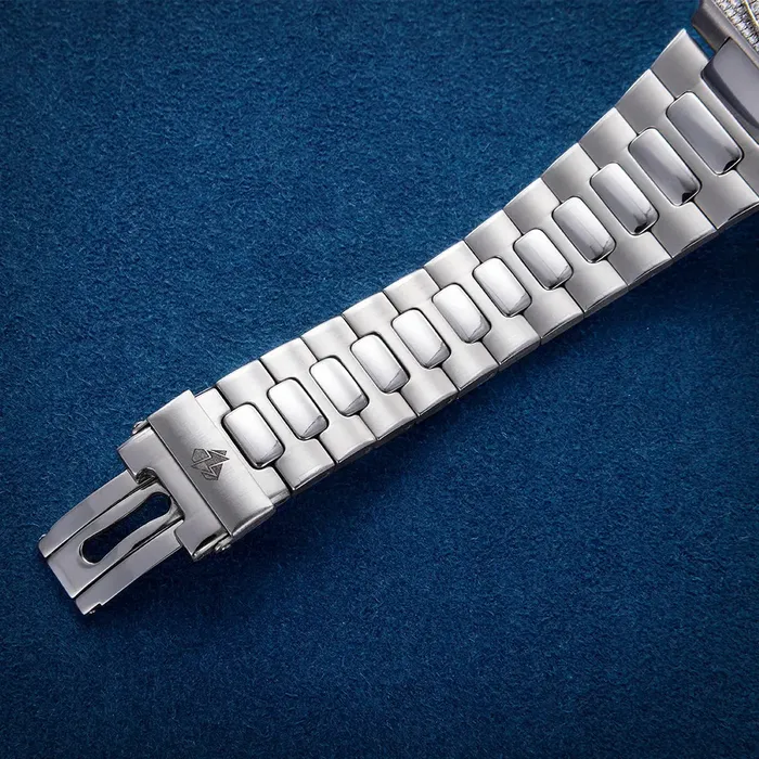 Watches icezeusshop Custom Hola Iced Moissanite Watch Watches icezeusshop Custom Hola Iced Moissanite Watch