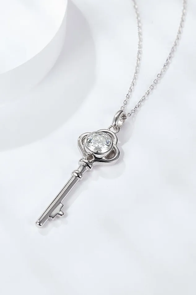 925 Sterling Silver 1 Carat Moissanite Key Pendant Necklace Trendsi Necklaces