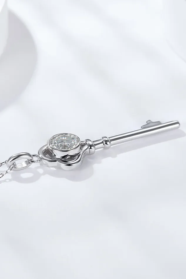 925 Sterling Silver 1 Carat Moissanite Key Pendant Necklace Trendsi Necklaces