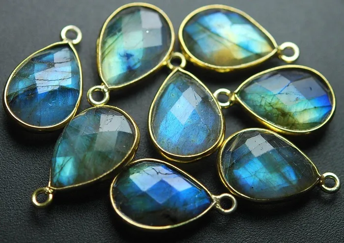 925 Sterling Vermeil Silver Labradorite Faceted Pear Shape Pendant 5 Piece Of 16mm Beads Supplies USA Necklaces 925 Sterling Vermeil Silver Labradorite Faceted Pear Shape Pendant 5 Piece Of 16mm Beads Supplies USA Necklaces