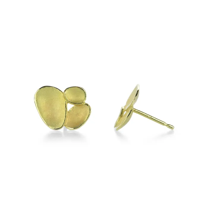 Barbara Heinrich Earrings 18 Triple Shell Cluster Stud Earrings Barbara Heinrich Earrings 18 Triple Shell Cluster Stud Earrings