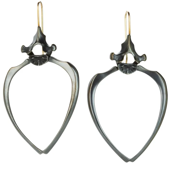 Earrings Gabriella Kiss Small Bronze Raccoon Rib Earrings