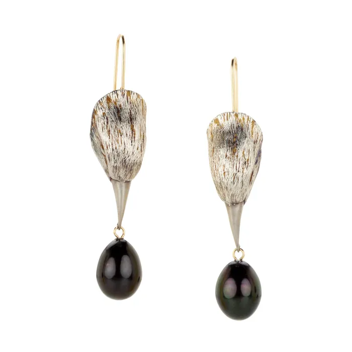 Gabriella Kiss Earrings Silver Bird Head Earrings with Black Pearls