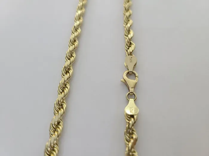 Globalwatches10 Charm Necklaces 10K Yellow Gold Crown Pendent Charm 6mm Rope Chain 22