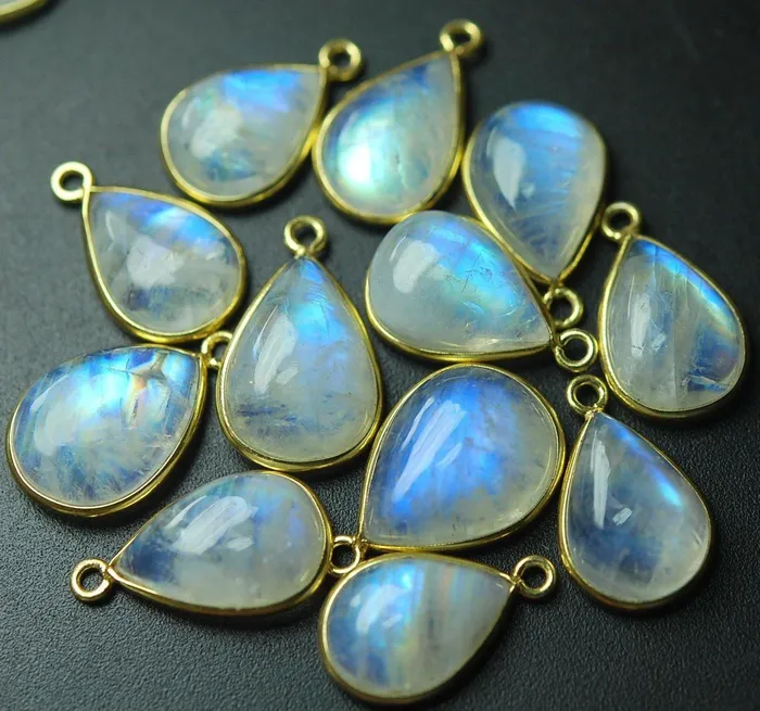 Necklaces Beads Supplies USA 925 Vermeil Sterling SilverRainbow Moonstone Smooth Pear Shape Pendant 10 Piece Of 1819mm Approx Necklaces Beads Supplies USA 925 Vermeil Sterling SilverRainbow Moonstone Smooth Pear Shape Pendant 10 Piece Of 1819mm Approx
