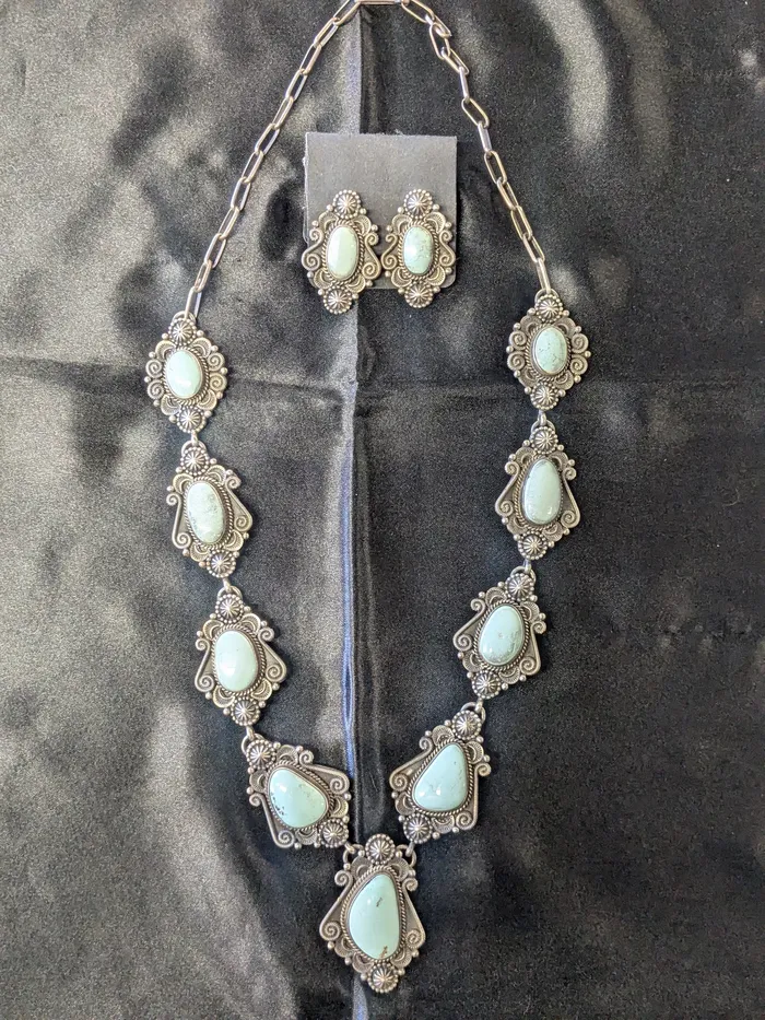 Necklaces Chris Crosbys Purple Coyote Dry Creek Turquoise and Sterling Sliver Necklace with Earrings Necklaces Chris Crosbys Purple Coyote Dry Creek Turquoise and Sterling Sliver Necklace with Earrings