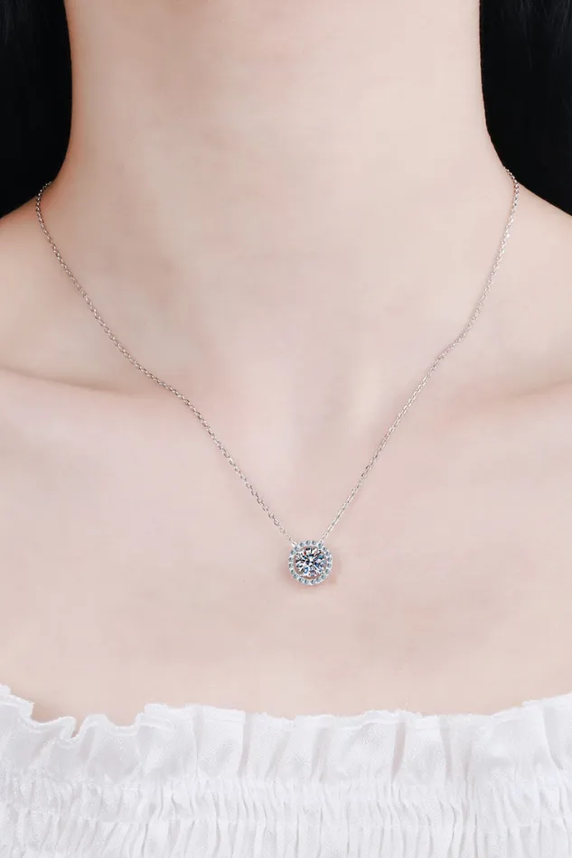 Necklaces Trendsi 1 Carat Moissanite Round Pendant Chain Necklace