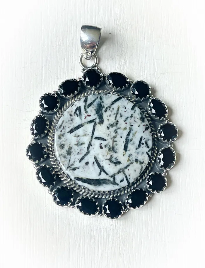 Sophiareneboutiquecom Necklaces Sterling Silver Cookies N Cream Cluster Pendant Necklace