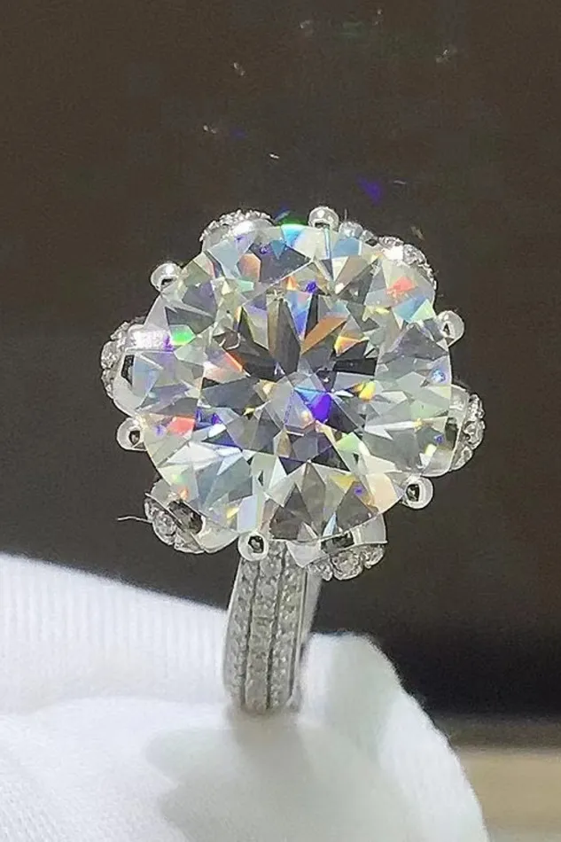 Trendsi Rings 5 Carat Moissanite Side Stone Ring