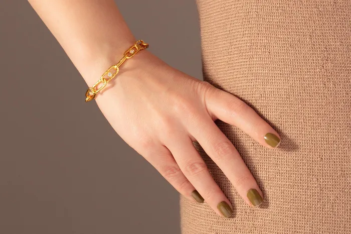 Bracelets GG GOLD CLS GURHAN Hoopla Gold Diamond Chain Link Bracelet 12x4mm Oval Links with Center Stone Bracelets GG GOLD CLS GURHAN Hoopla Gold Diamond Chain Link Bracelet 12x4mm Oval Links with Center Stone