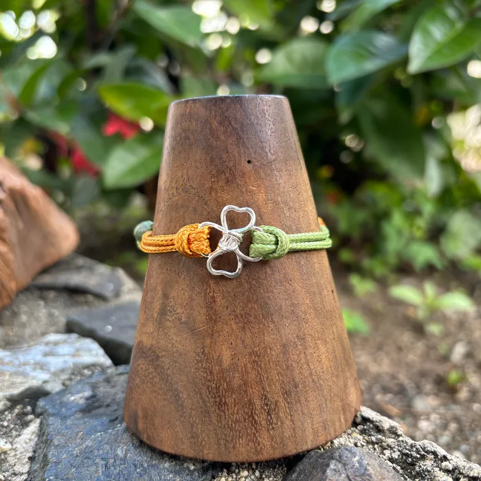 Clover Cord Bracelet Crucian Gold Bracelets