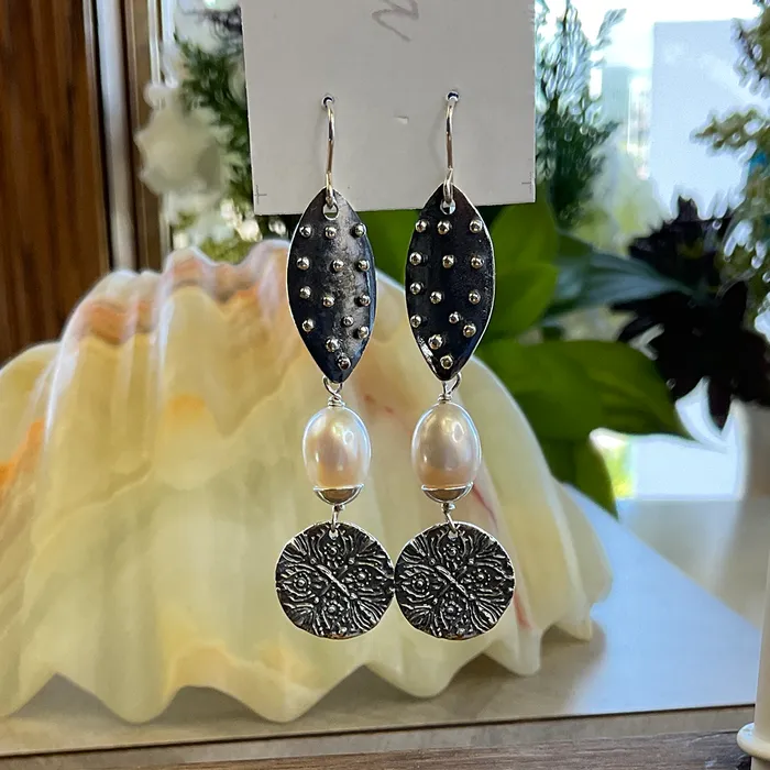 Elisa Ilana Earrings Textured SS Earrings with Freshwater Pearl Elisa Ilana Earrings Textured SS Earrings with Freshwater Pearl