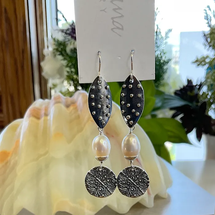 Elisa Ilana Earrings Textured SS Earrings with Freshwater Pearl Elisa Ilana Earrings Textured SS Earrings with Freshwater Pearl